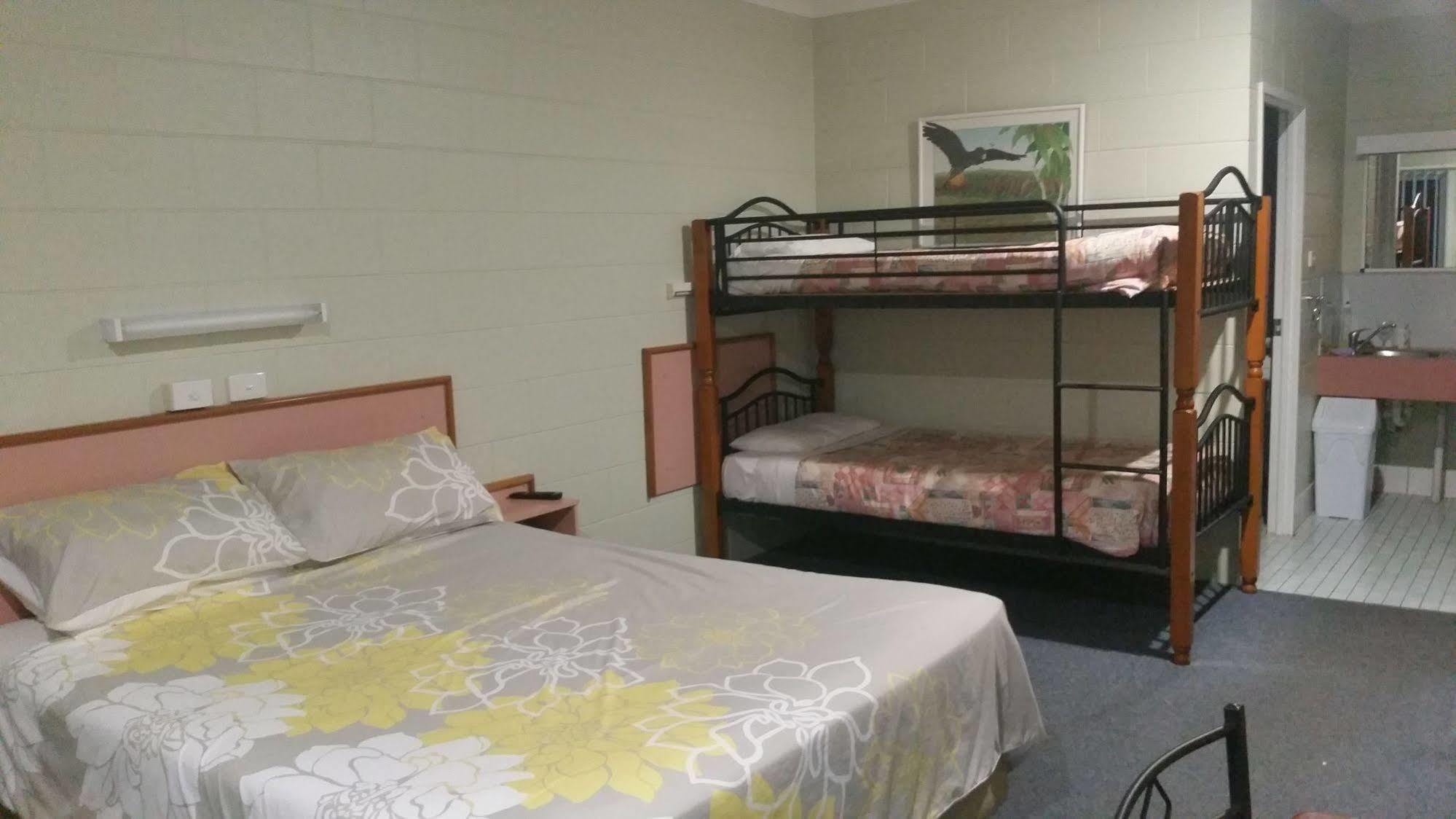 Yungaburra Park Motel Eksteriør billede