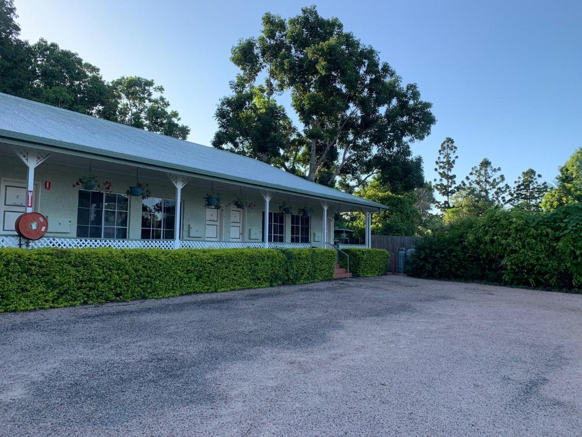 Yungaburra Park Motel Eksteriør billede